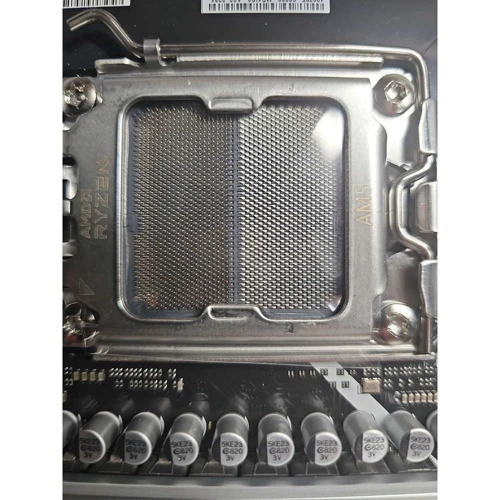 MSI MPG X870E CARBON WIFI7 ATX AMD AM5 DDR5 Gaming Motherboard